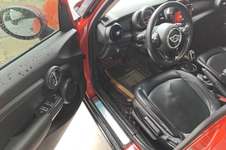 Used MINI 2018 1.5T ONE Five-Door Edition Driver Seat