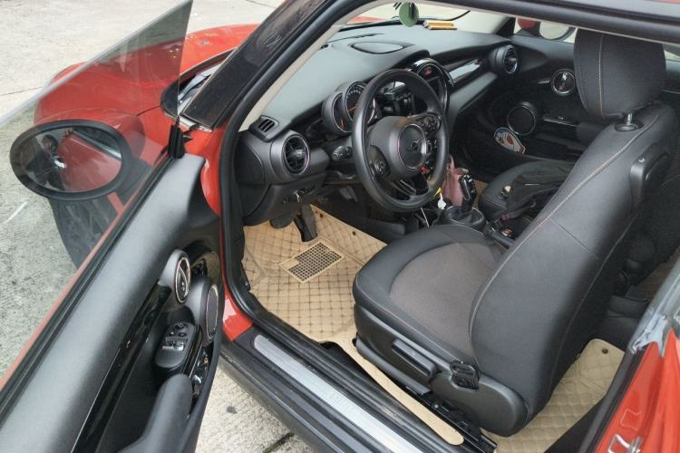 Used MINI 2018 1.5T ONE PLUS Driver Seat