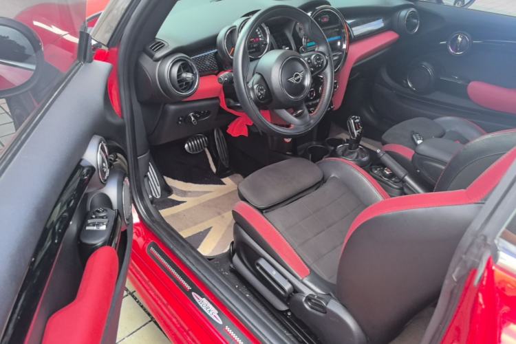 Used MINI 2018 2.0T COOPER S Classic Edition Driver Seat