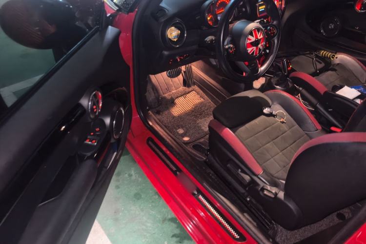 Used MINI 2018 2.0T COOPER S Racing Driver Driver Seat