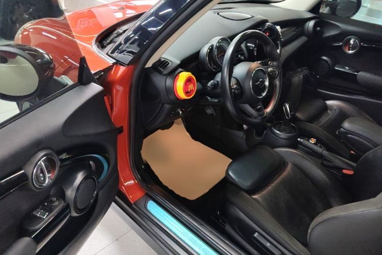 Used MINI 2018 2.0T COOPER S Classic Edition Driver Seat