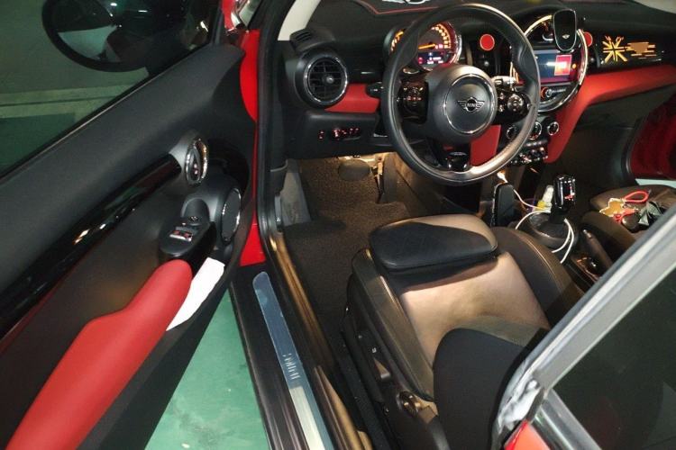 Used MINI 2018 1.5T COOPER Artist Driver Seat