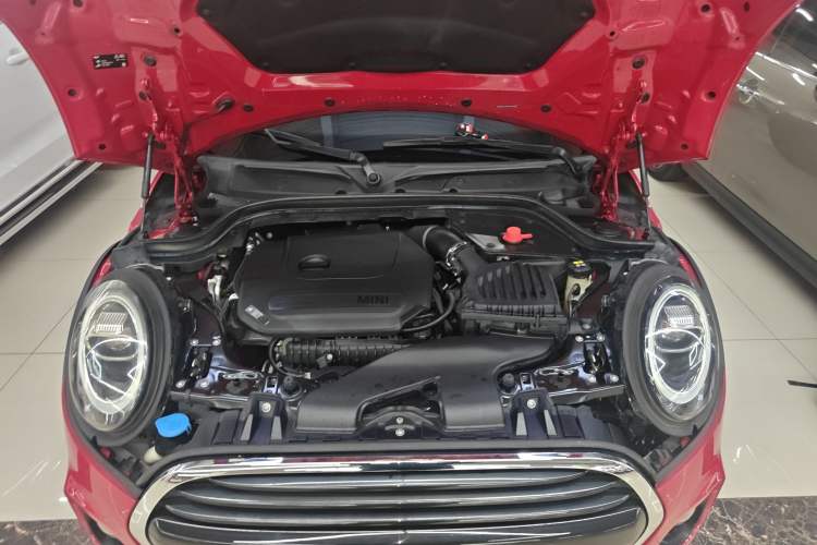 Used MINI 2018 1.5T COOPER Racing Driver Engine Bay