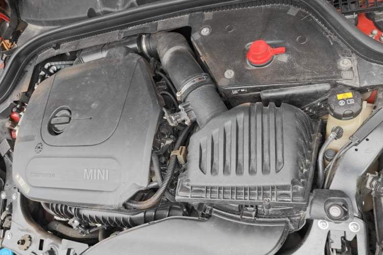 Used MINI 2018 1.5T ONE Five-Door Edition Engine Bay