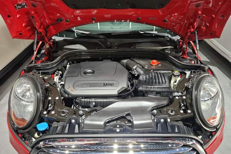 Used MINI 2018 1.5T ONE PLUS Five-Door Edition Engine Bay