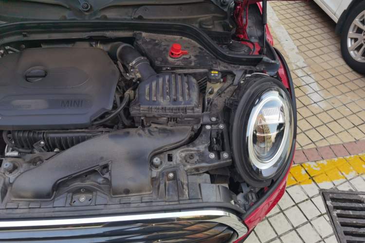 Used MINI 2018 1.5T COOPER Classic Edition Five-Door Version Engine Bay Left
