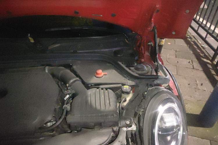 Used MINI 2018 1.5T COOPER Classic Edition Five-Door Version Engine Bay Left