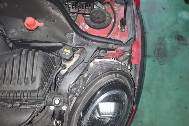 Used MINI 2018 2.0T COOPER S Racing Driver Engine Bay Left