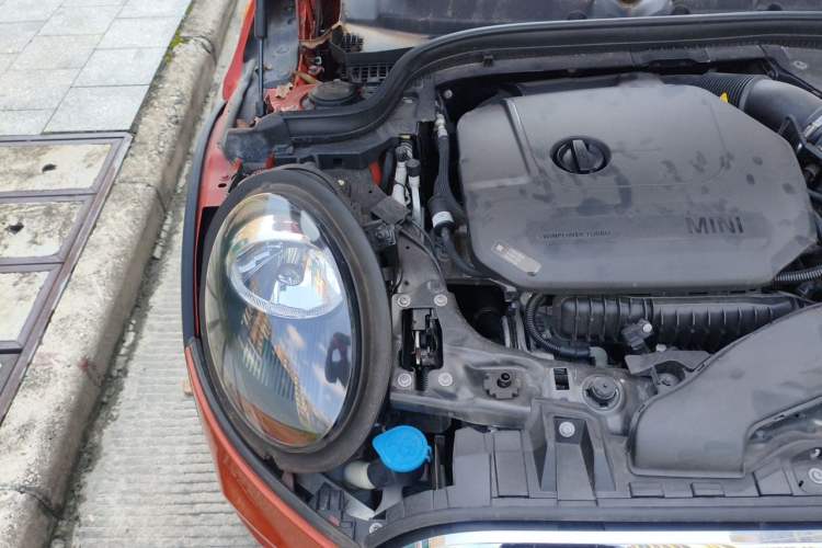 Used MINI 2018 1.5T ONE Engine Bay Right