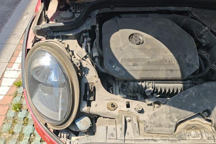 Used MINI 2018 1.5T ONE PLUS Five-Door Edition Engine Bay Right