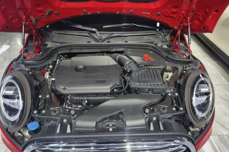 Used MINI 2018 1.5T COOPER Artist Engine Bay