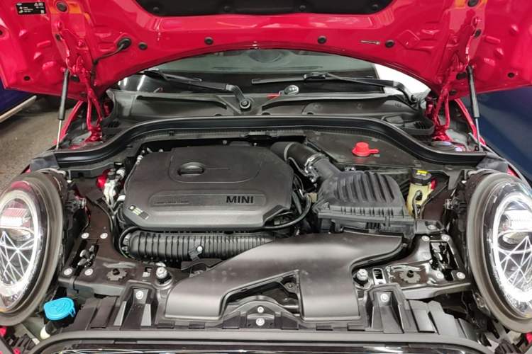 Used MINI 2018 2.0T COOPER S Artist Five-Door Edition Engine Bay