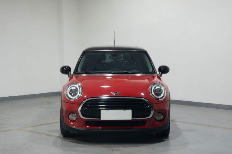 Used MINI 2018 1.5T COOPER Artist Exterior 1