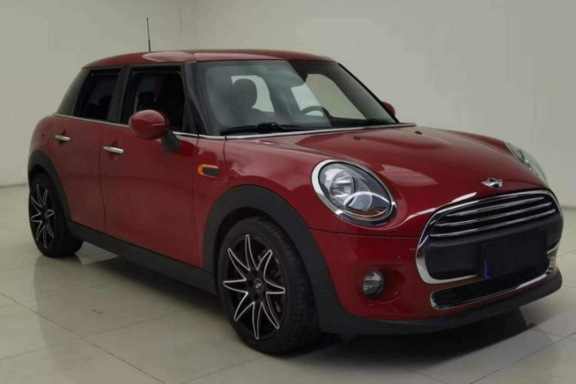 Used MINI 2018 1.5T ONE Five-Door Edition Exterior 2