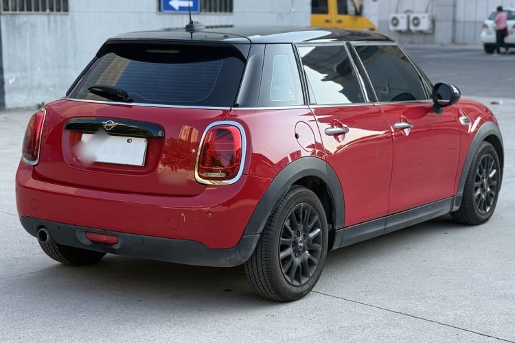 Used MINI 2018 1.5T COOPER Classic Edition Five-Door Version Exterior 3