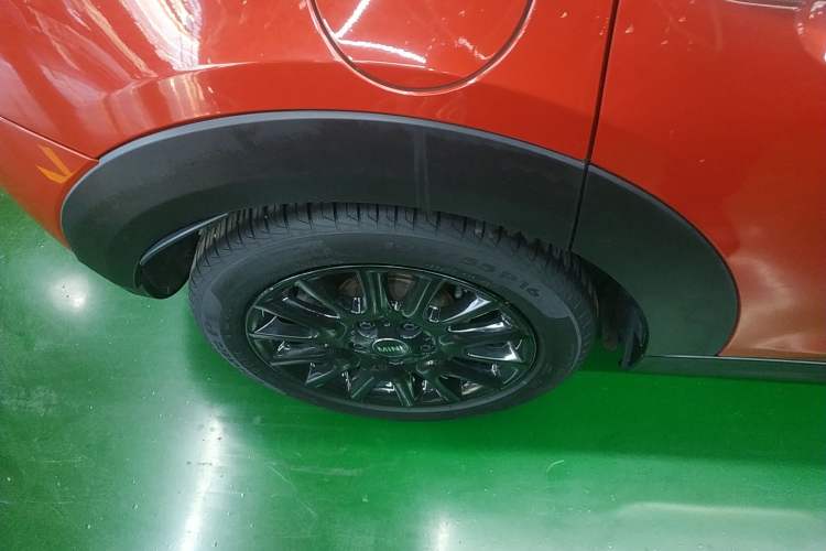 Used MINI 2018 1.5T ONE PLUS Five-Door Edition Exterior 4