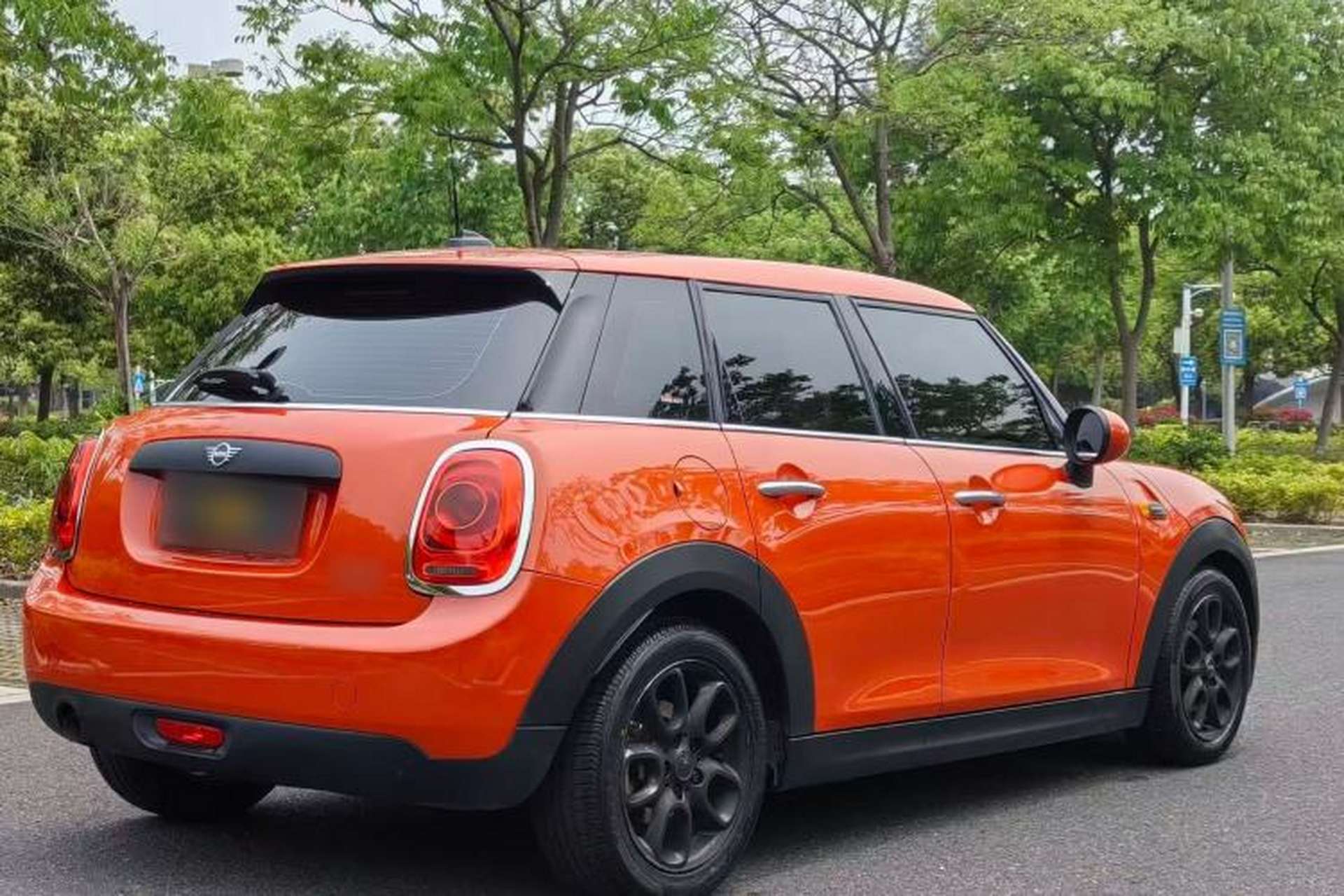 Used MINI 2018 1.5T ONE Five-Door Edition Exterior 6