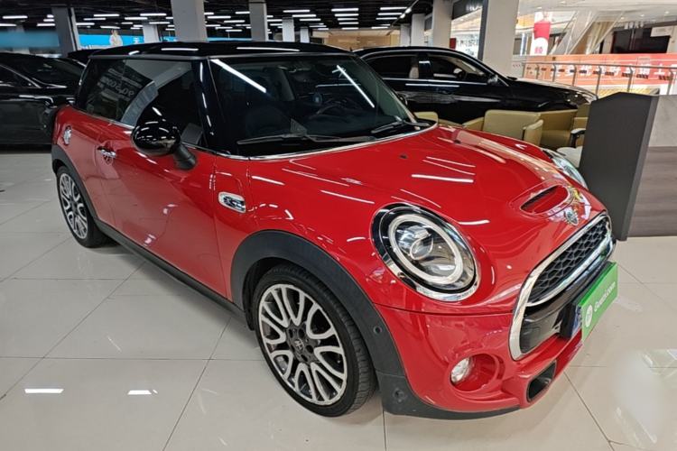 Used MINI 2018 2.0T COOPER S Artist Front Right 45 Deg
