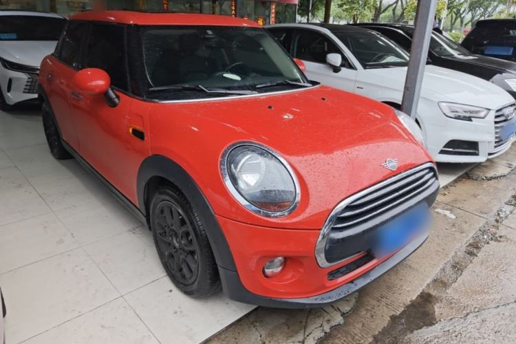 Used MINI 2018 1.5T ONE Five-Door Edition Front Right 45 Deg