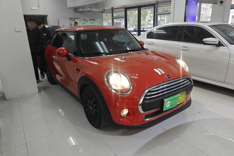Used MINI 2018 1.5T ONE PLUS Front Right 45 Deg