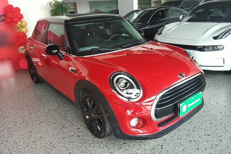 Used MINI 2018 1.5T COOPER Artist Five-Door Edition Front Right 45 Deg