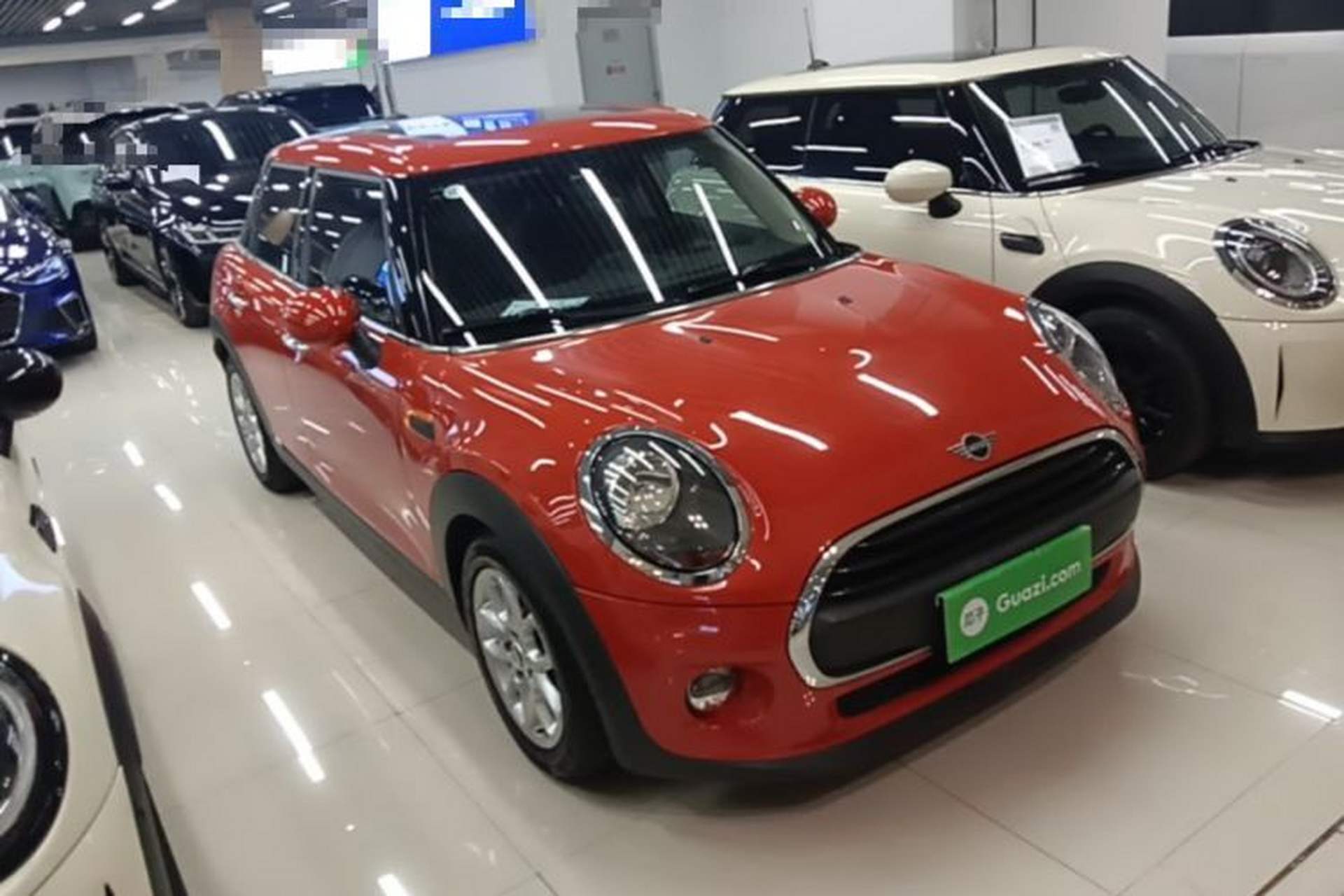 Used MINI 2018 1.5T ONE Five-Door Edition Front Right 45 Deg