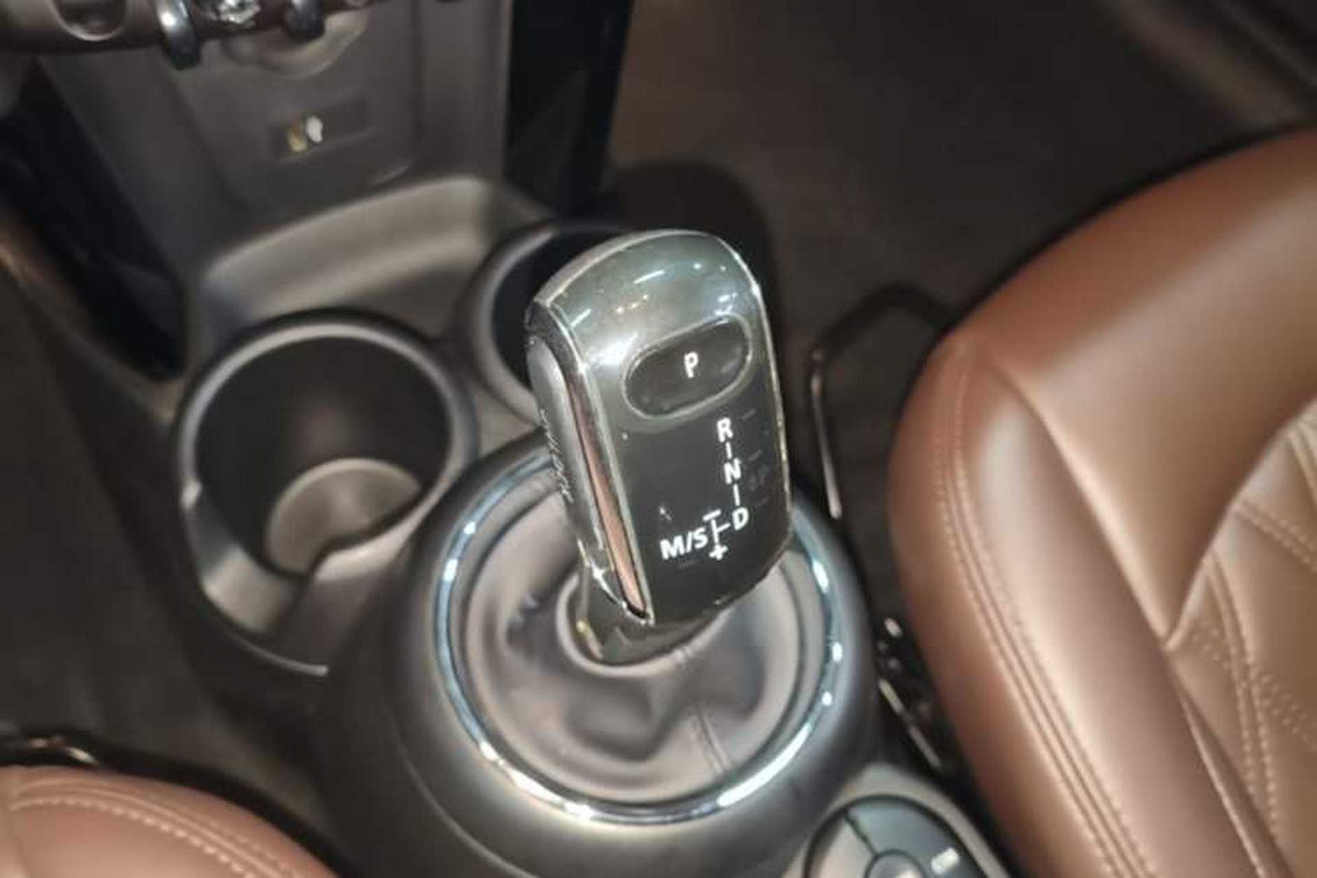 Used MINI 2018 1.5T ONE PLUS Gear Lever