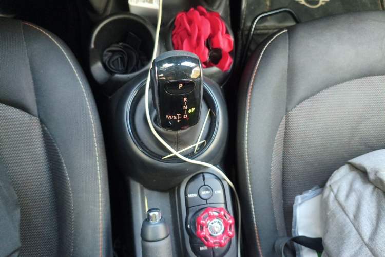 Used MINI 2018 1.5T ONE Gear Lever