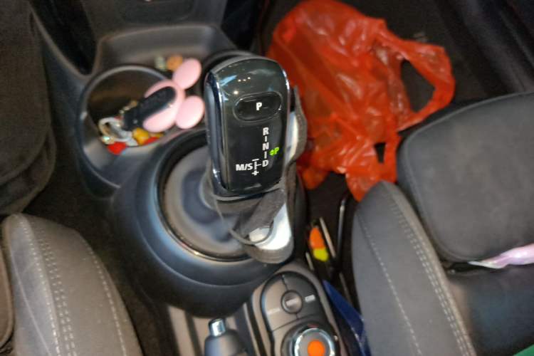 Used MINI 2018 1.5T COOPER Classic Edition Gear Lever