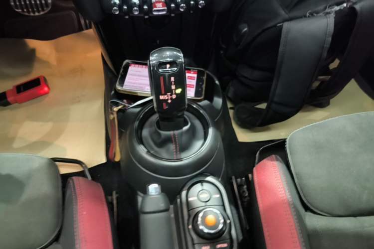 Used MINI 2018 2.0T COOPER S Racing Edition 5-door model Gear Lever