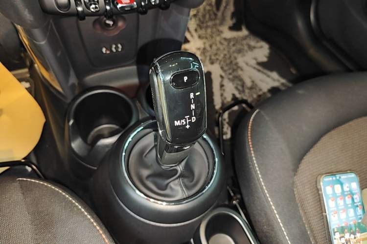 Used MINI 2018 1.5T ONE Gear Lever