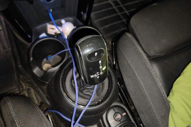 Used MINI 2018 1.5T COOPER Classic Edition Gear Lever