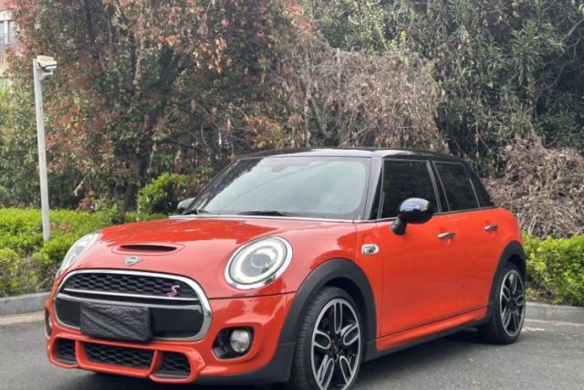 Used MINI 2018 2.0T COOPER S Racing Edition 5-door model