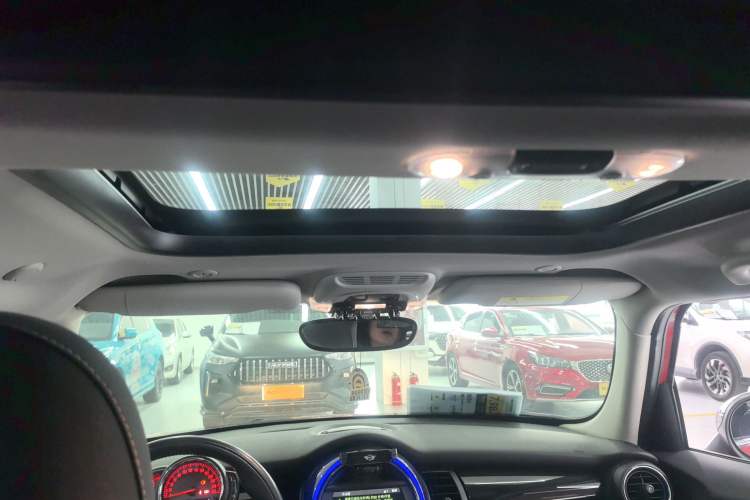Used MINI 2018 1.5T ONE PLUS Five-Door Edition Headliner