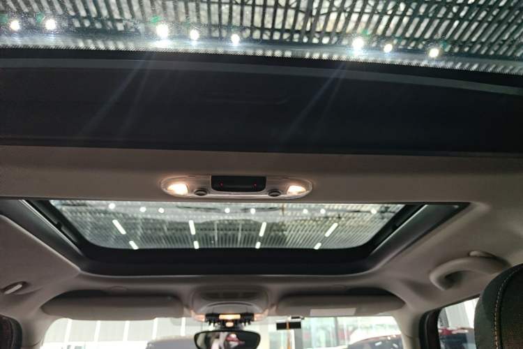 Used MINI 2018 1.5T ONE PLUS Five-Door Edition Headliner