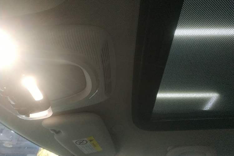 Used MINI 2018 1.5T ONE PLUS Five-Door Edition Headliner