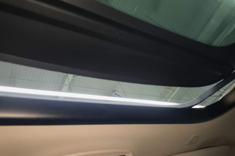 Used MINI 2018 1.5T COOPER Artist Headliner