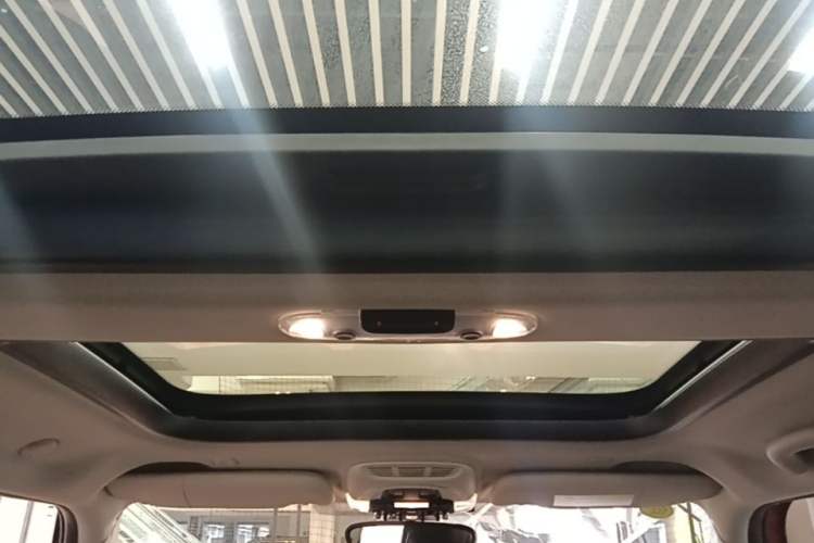 Used MINI 2018 1.5T ONE Five-Door Edition Headliner