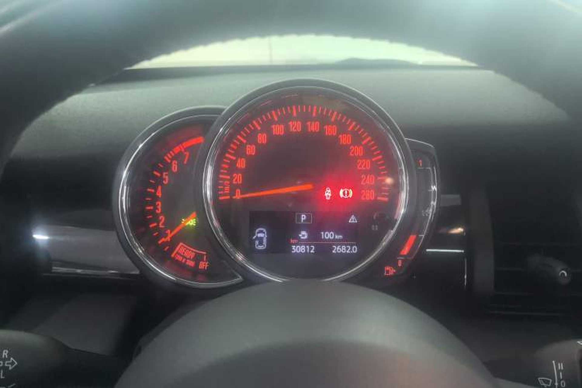 Used MINI 2018 1.5T ONE PLUS Five-Door Edition Instrument Cluster