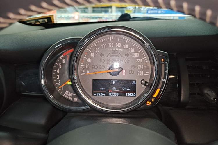 Used MINI 2018 2.0T COOPER S Artist Instrument Cluster