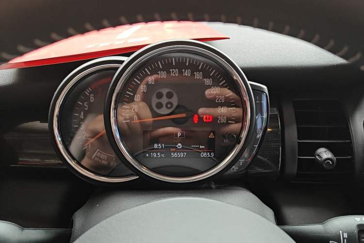 Used MINI 2018 1.5T COOPER Artist Instrument Cluster