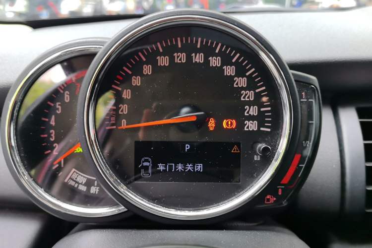 Used MINI 2018 1.5T ONE PLUS Five-Door Edition Instrument Cluster