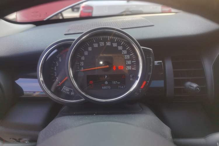 Used MINI 2018 1.5T COOPER Classic Edition Five-Door Version Instrument Cluster