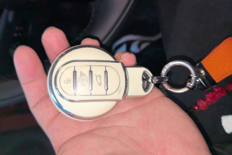 Used MINI 2018 1.5T COOPER Classic Edition Interior 1