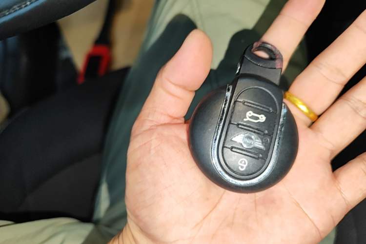 Used MINI 2018 1.5T ONE Interior 1