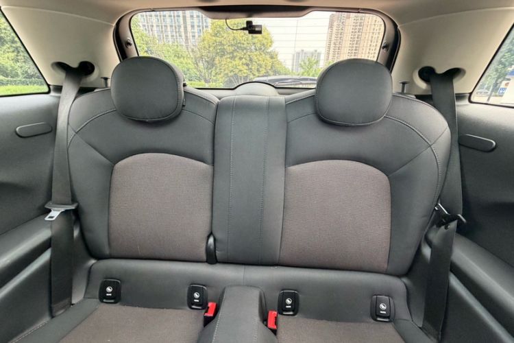 Used MINI 2018 1.5T ONE PLUS Interior 2