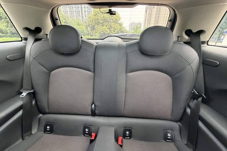 Used MINI 2018 1.5T ONE PLUS Interior 4