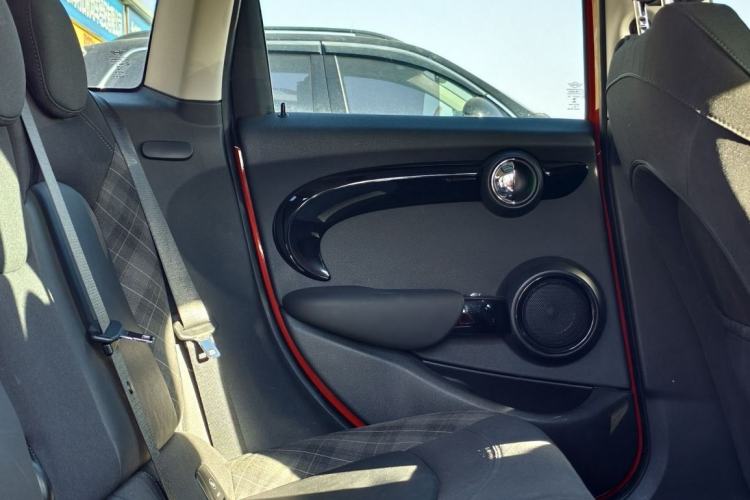 Used MINI 2018 1.5T COOPER Classic Edition Five-Door Version Interior 5
