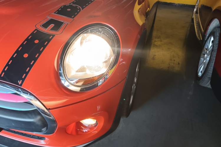 Used MINI 2018 1.5T ONE Five-Door Edition Left Front Headlight