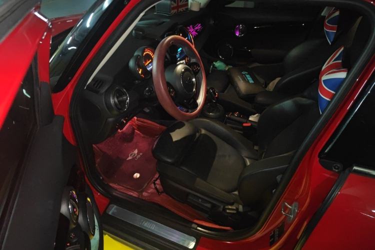Used MINI 2018 1.5T COOPER Artist Five-Door Edition Left Front Seat